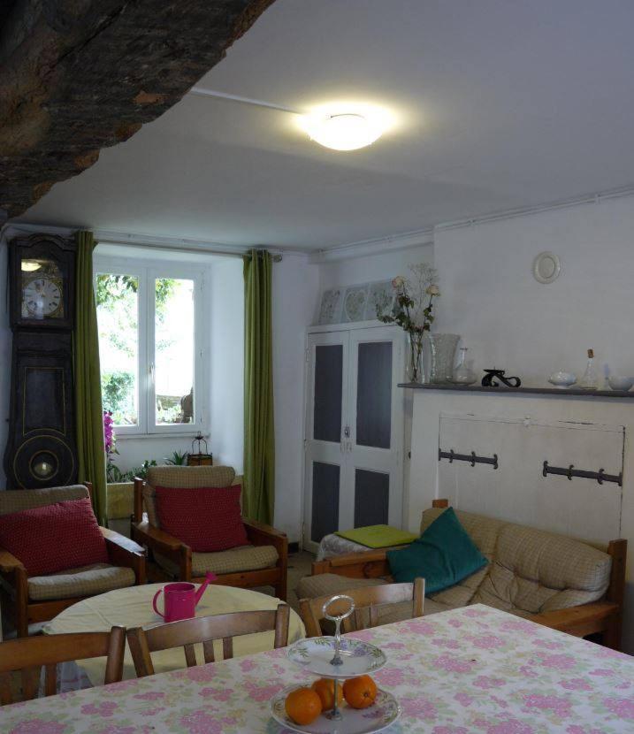 Bed and Breakfast Les Miquelots Pont-d'Ouilly Exterior foto