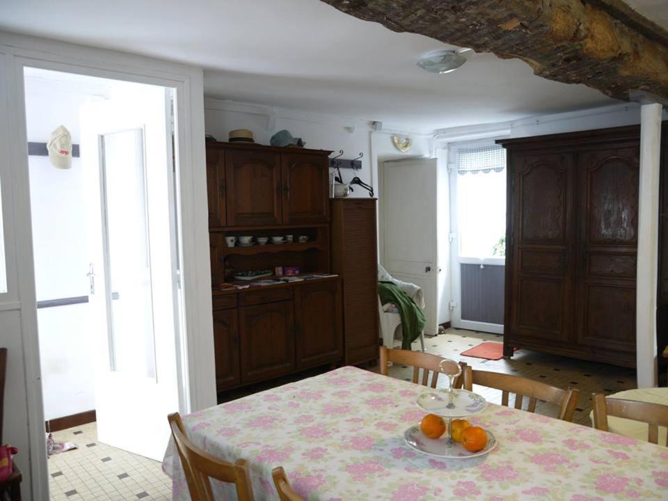 Bed and Breakfast Les Miquelots Pont-d'Ouilly Exterior foto